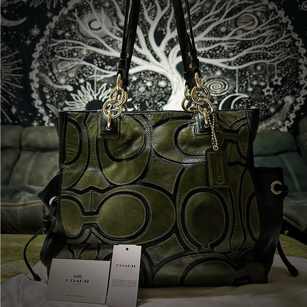 Vintage Coach Y2K style Black and Olive Shoulder Bag - Picture 4 of 15